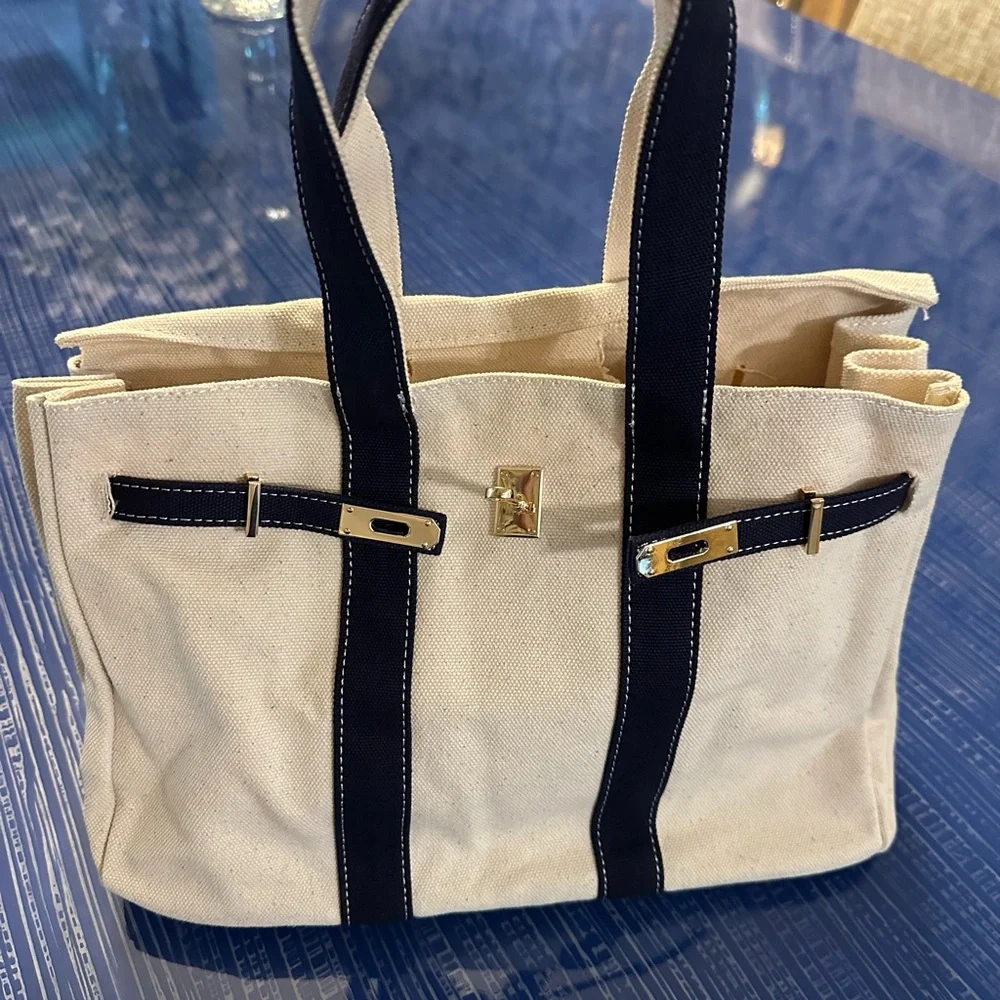 Boat and Tote Bag - Picture 3 of 12